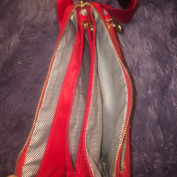 Red Cross Body Bag - Picture 3 of 3